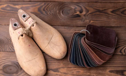 What types of leather are preferred for crafting men’s dress shoes?