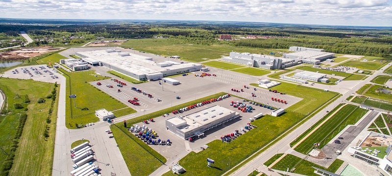What types of industries are expected to operate within the MLFAC Industrial Park?