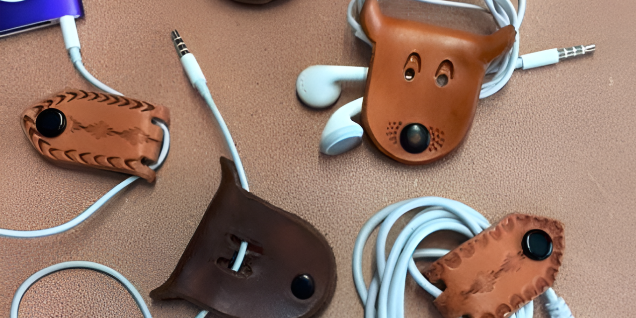 How are leather scraps used to create smaller animal accessories?